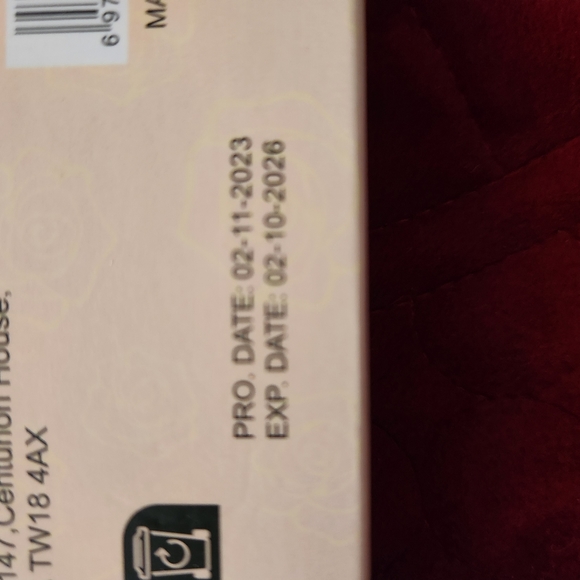 Young Vision long-lasting Lipgloss - Picture 5 of 9